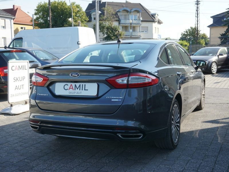 Ford Fusion zarejestrowany, ubezpieczony