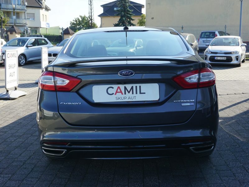 Ford Fusion zarejestrowany, ubezpieczony