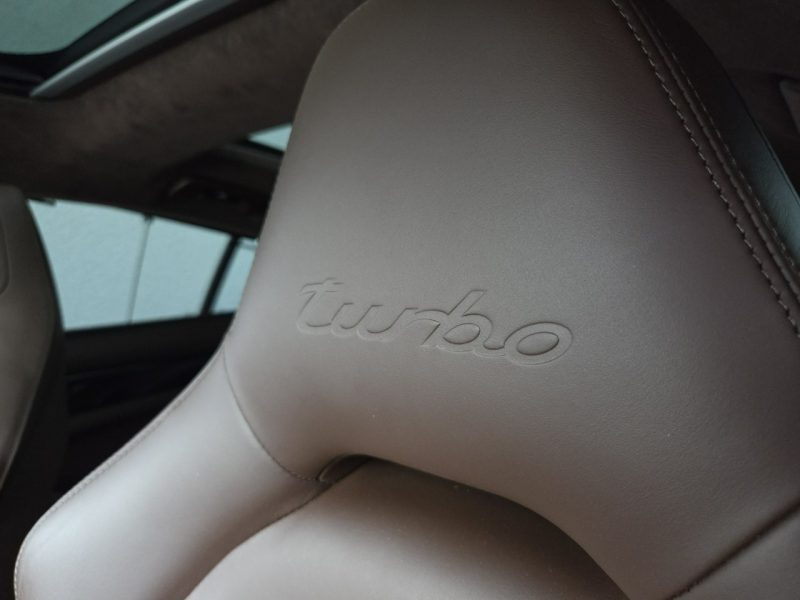 Porsche Panamera Turbo 550KM. Pełna specyfikacja. 22 000 km. Gwarancja do 09.2026.