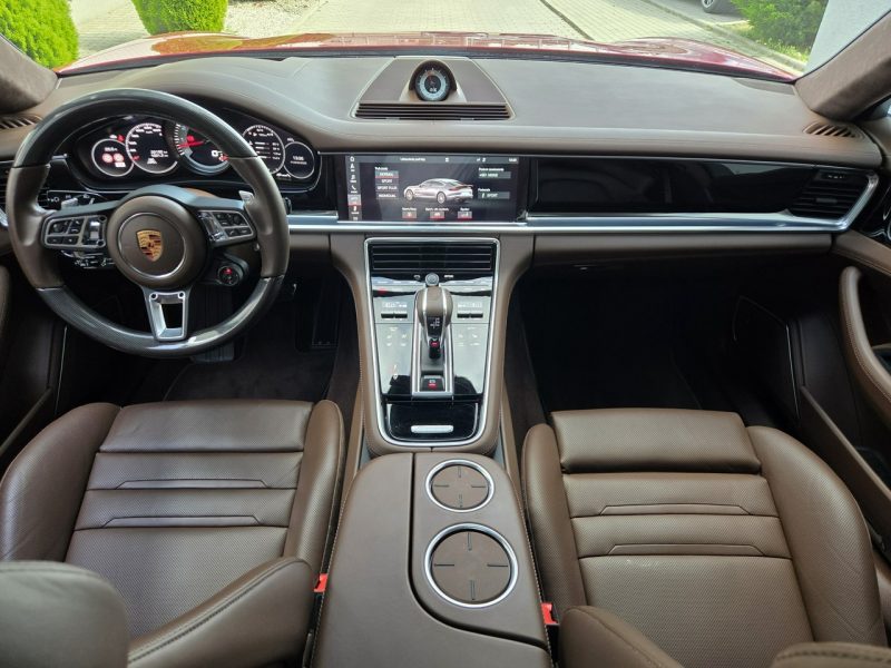 Porsche Panamera Turbo 550KM. Pełna specyfikacja. 22 000 km. Gwarancja do 09.2026.