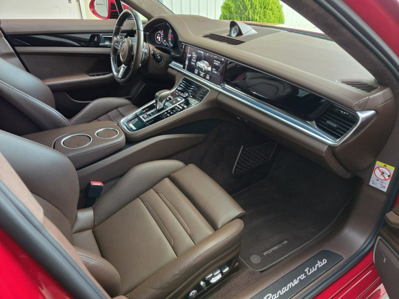 Porsche Panamera Turbo 550KM. Pełna specyfikacja. 22 000 km. Gwarancja do 09.2026.