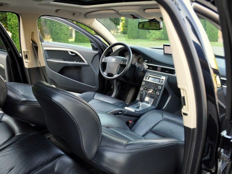 Volvo XC 70 2.4d(185KM)*Lift*AWD*Xenon*Navi*Skóry*El.Fotele*Szyber*I Wł*Alu18"*ASO III (2007-)