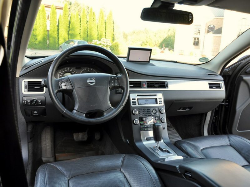 Volvo XC 70 2.4d(185KM)*Lift*AWD*Xenon*Navi*Skóry*El.Fotele*Szyber*I Wł*Alu18"*ASO III (2007-)