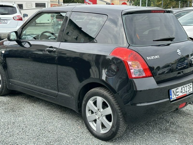 Suzuki Swift 1.5 Benzyna Moc 102KM Zarejestrowany Ubezpieczony IV (2004-2010)