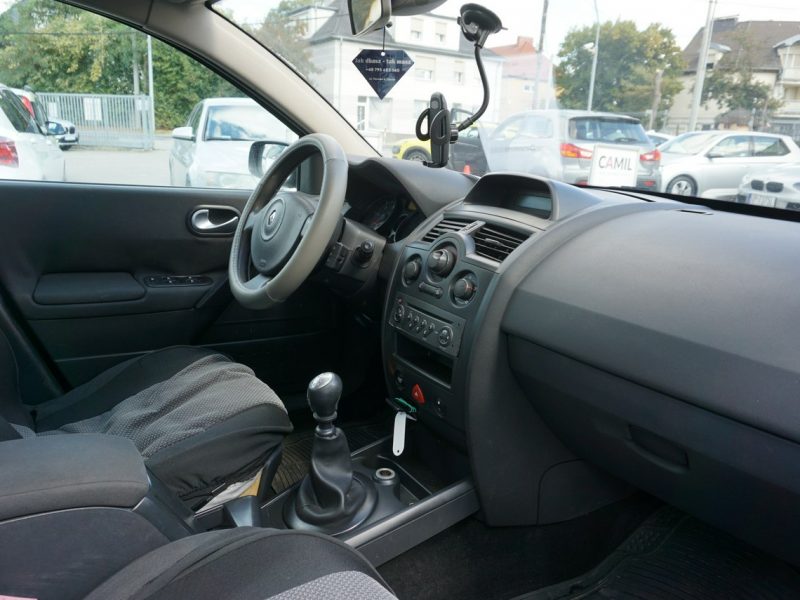 Renault Megane zarejestrowany, ubezpieczony II (2002-2008)