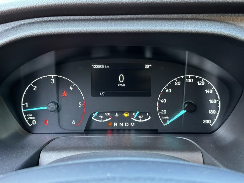 Ford Transit Custom 2.0 Automat 9-osób Duża Nawigacja Car Play Bixenony Klimatronic Radar