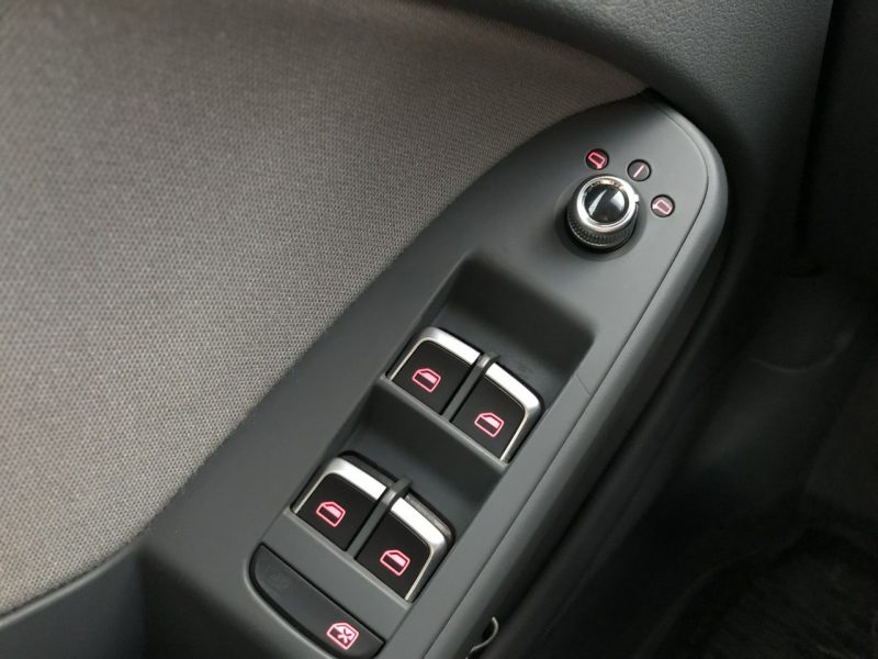 Audi A4 B8 LIFT Avant 2013r 2.0 TDI 177KM Jasne wnętrze Automat Led Navi Xenon B8 (2007-2015)