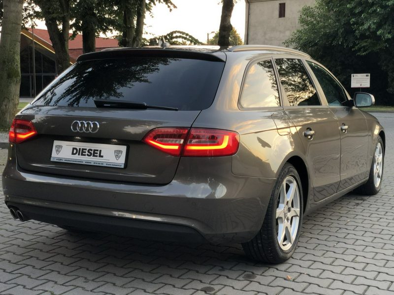 Audi A4 B8 LIFT Avant 2013r 2.0 TDI 177KM Jasne wnętrze Automat Led Navi Xenon B8 (2007-2015)