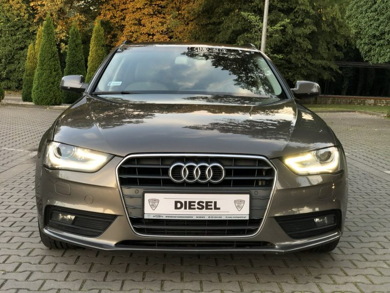 Audi A4 B8 LIFT Avant 2013r 2.0 TDI 177KM Jasne wnętrze Automat Led Navi Xenon B8 (2007-2015)