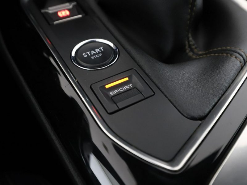 Peugeot 3008 GT-Line panorama virtual navi PDC półskóra tempomat II (2016-)
