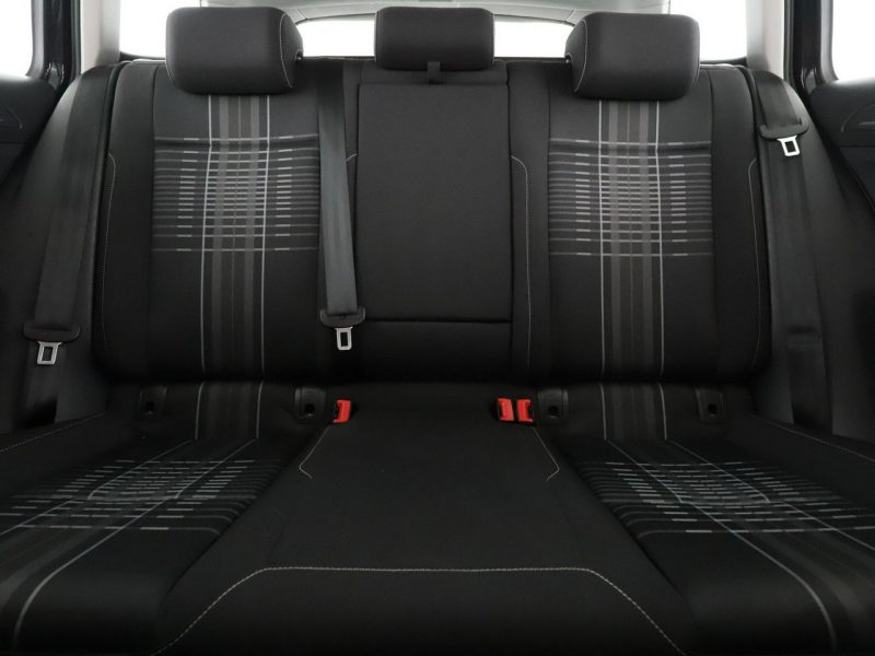 Volkswagen Golf Comfortline PDC grzane fotele climatronic tempomat VII (2012-)