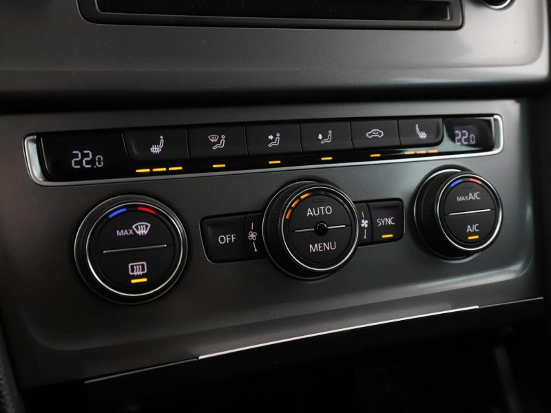 Volkswagen Golf Comfortline PDC grzane fotele climatronic tempomat VII (2012-)