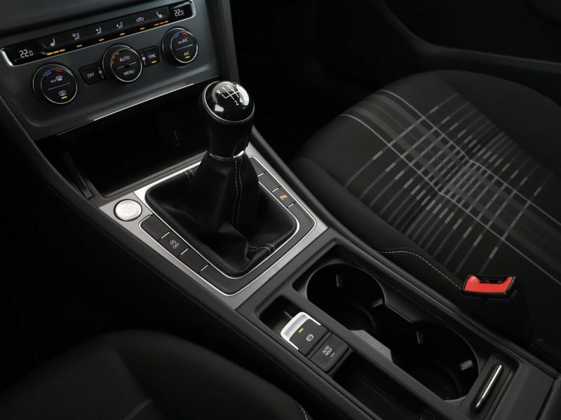 Volkswagen Golf Comfortline PDC grzane fotele climatronic tempomat VII (2012-)