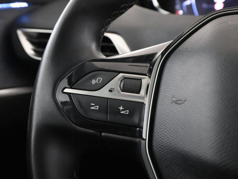 Volkswagen Golf Comfortline PDC grzane fotele climatronic tempomat VII (2012-)