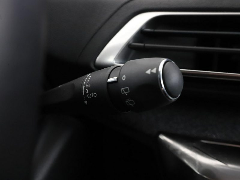 Volkswagen Golf Comfortline PDC grzane fotele climatronic tempomat VII (2012-)