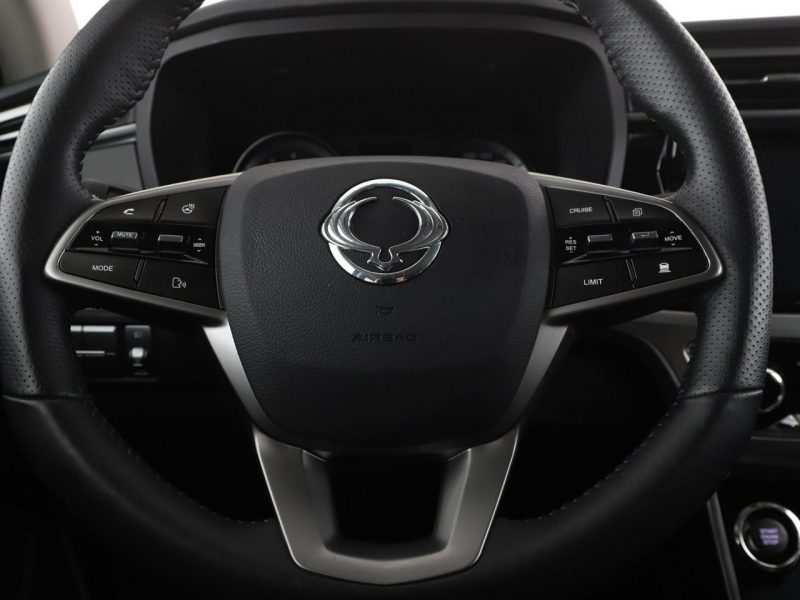 SsangYong Korando automat navi kamera grzane fotele półskóra klima-auto ACC V (2019-)