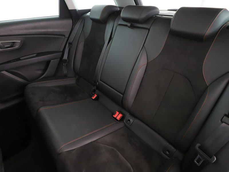 Seat Leon FR automat alcantara virtual panorama ACC grzane fotele PDC-kamera LED III (2012-)