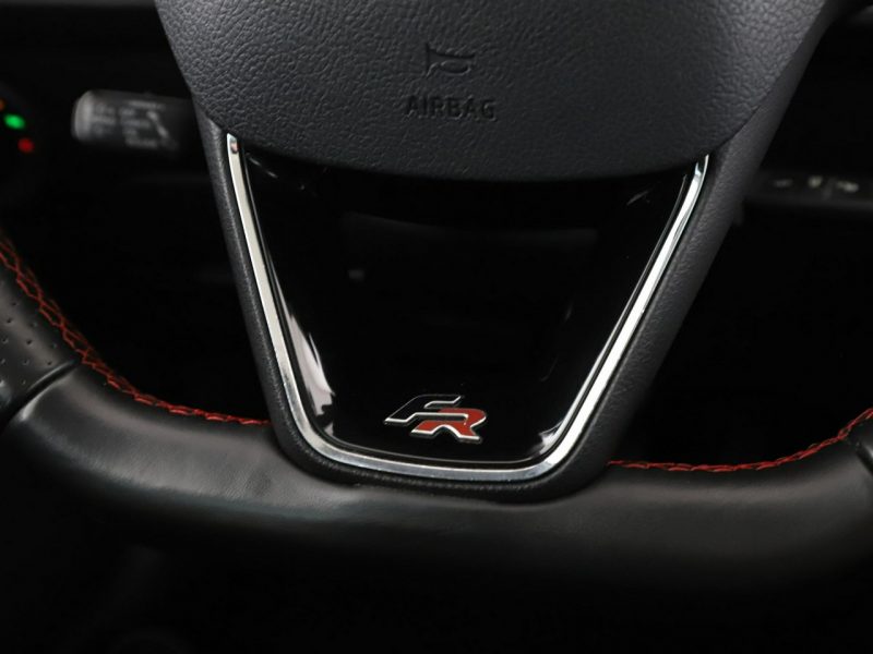 Seat Leon FR automat alcantara virtual panorama ACC grzane fotele PDC-kamera LED III (2012-)