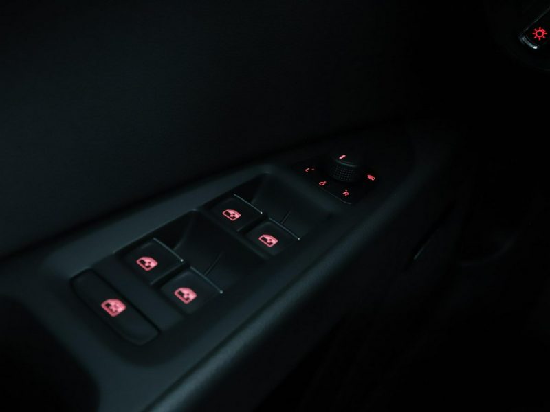 Seat Leon FR automat alcantara virtual panorama ACC grzane fotele PDC-kamera LED III (2012-)