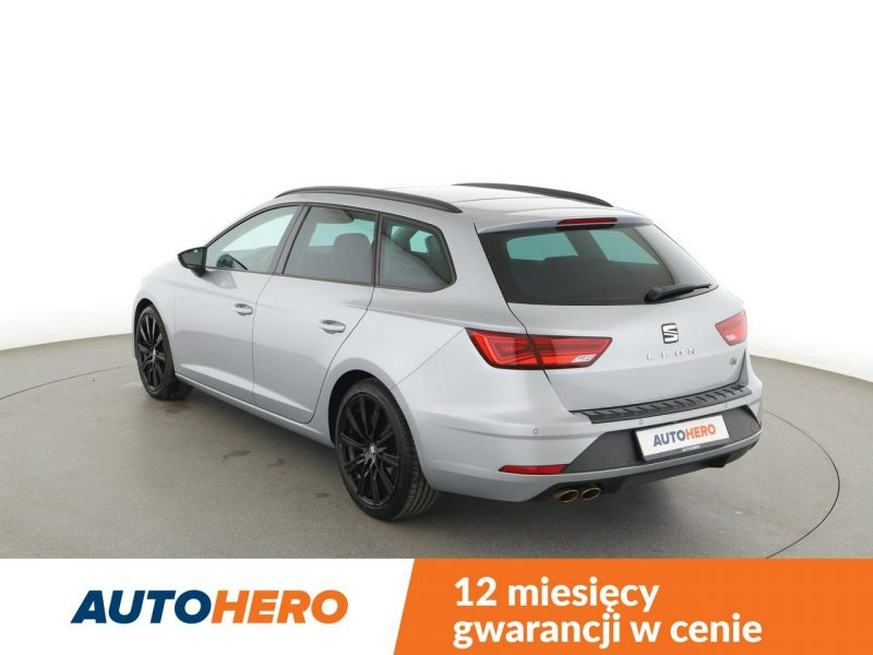 Seat Leon FR automat alcantara virtual panorama ACC grzane fotele PDC-kamera LED III (2012-)