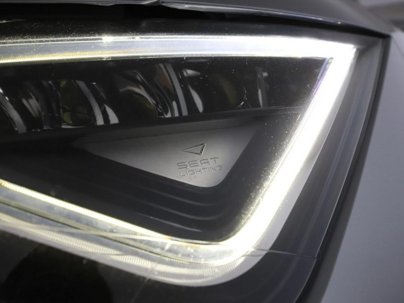 Seat Leon FR automat alcantara virtual panorama ACC grzane fotele PDC-kamera LED III (2012-)