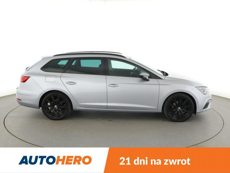 Seat Leon FR automat alcantara virtual panorama ACC grzane fotele PDC-kamera LED III (2012-)