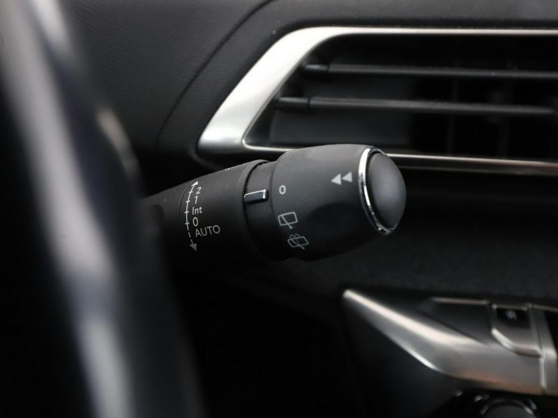 Peugeot 3008 Allure Business automat navi kamera tempomat el.klapa półskóra LED II (2016-)