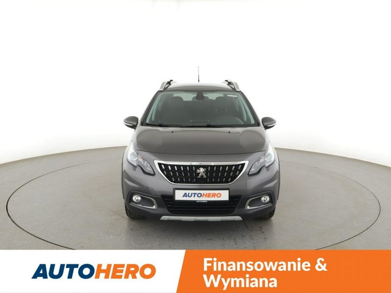 Peugeot 2008 półskóra navi klima auto kamera i czujniki parkowania II (2019-)
