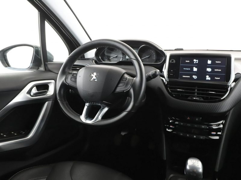 Peugeot 2008 półskóra navi klima auto kamera i czujniki parkowania II (2019-)