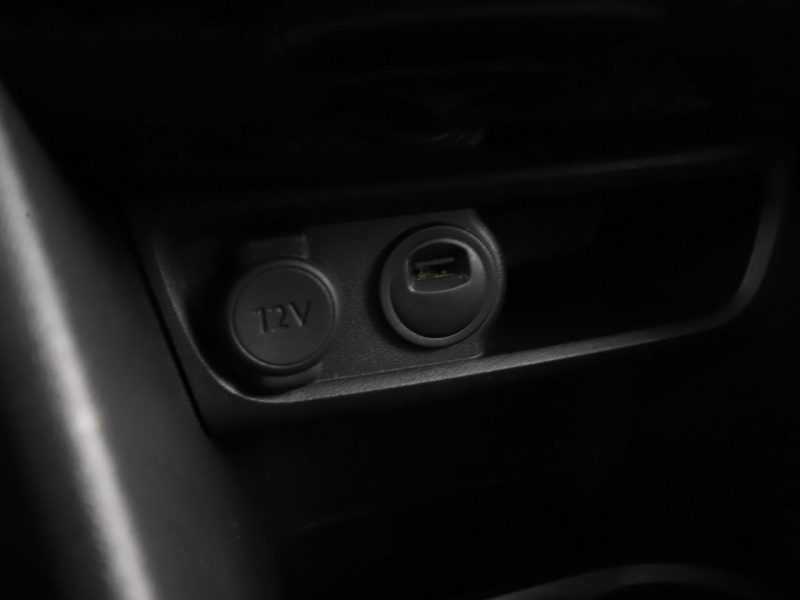 Peugeot 2008 półskóra navi klima auto kamera i czujniki parkowania II (2019-)