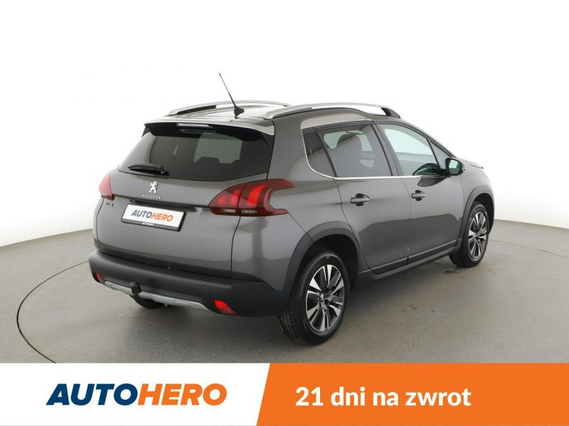Peugeot 2008 półskóra navi klima auto kamera i czujniki parkowania II (2019-)