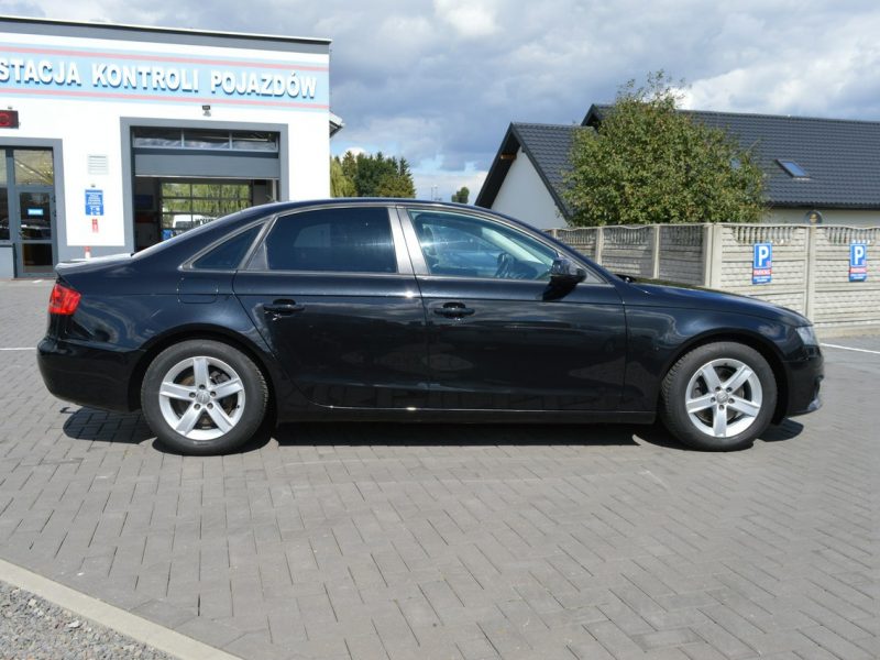 Audi A4 2.0 TDI Serwis Skóra NAVI Bluetooth 224 tys.km B8 (2007-2015)