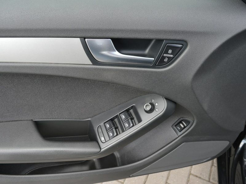 Audi A4 2.0 TDI Serwis Skóra NAVI Bluetooth 224 tys.km B8 (2007-2015)