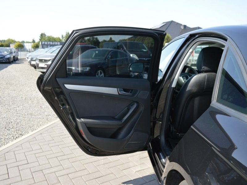 Audi A4 2.0 TDI Serwis Skóra NAVI Bluetooth 224 tys.km B8 (2007-2015)