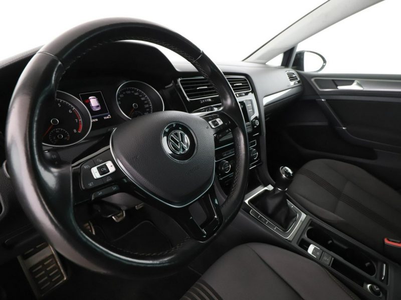 Volkswagen Golf Allstar navi PDC grzane fotele climatronic tempomat VII (2012-)