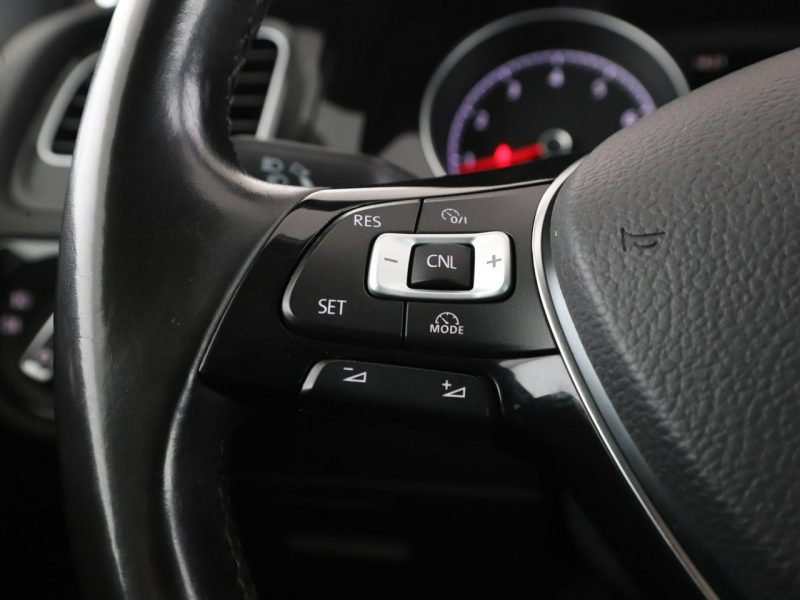 Volkswagen Golf Allstar navi PDC grzane fotele climatronic tempomat VII (2012-)