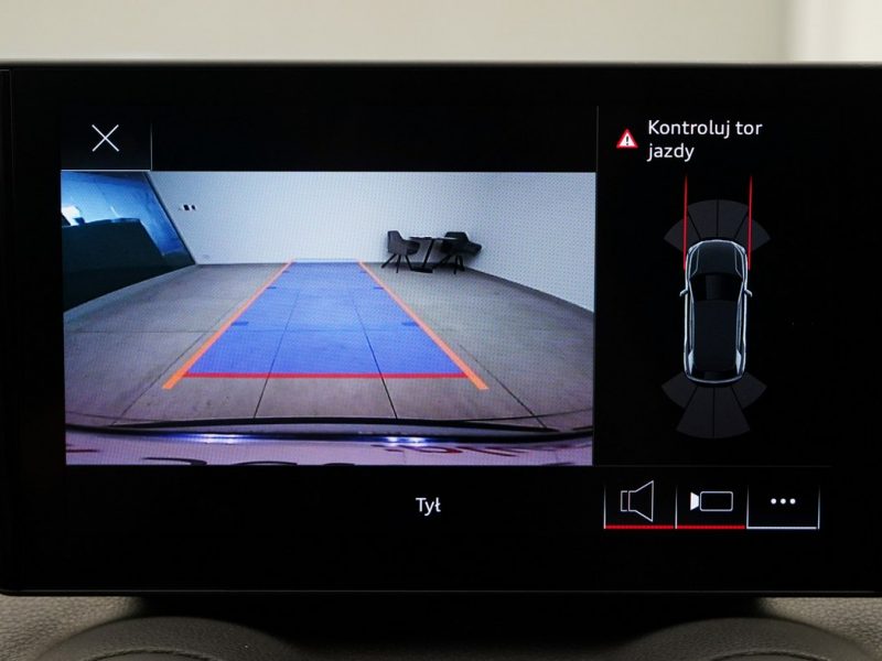 Audi Q2 30TFSI 116 KM Led Bluetooth Klimatronic AsystenciPreSense Tempomat