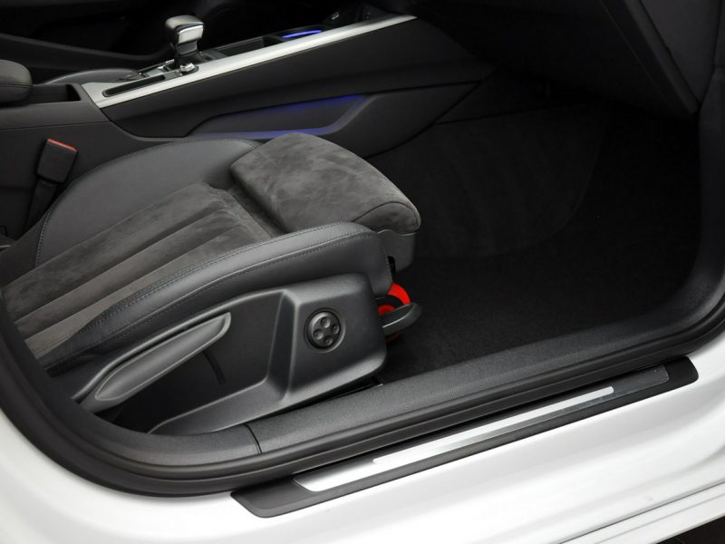 Audi A4 40 TDI Stronic Quattro Virtuaplus Led Nav Alcantara Tempomat Kamera B9 (2015-)