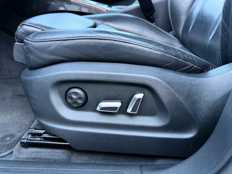 Audi SQ5 Panorama dach, Skórzana tapicerka, Podgrzewane fotele, Światła LED 8R (2013-)