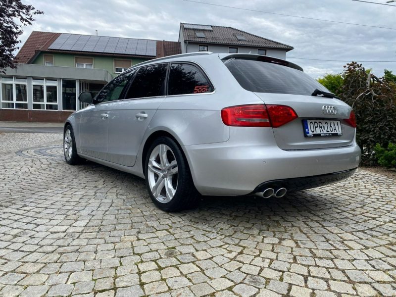 Audi A4 Audi A4 B8 2.0 TDI 143km 2008r Alu 18 zawieszenie s-line B8 (2007-2015)