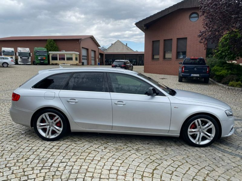 Audi A4 Audi A4 B8 2.0 TDI 143km 2008r Alu 18 zawieszenie s-line B8 (2007-2015)