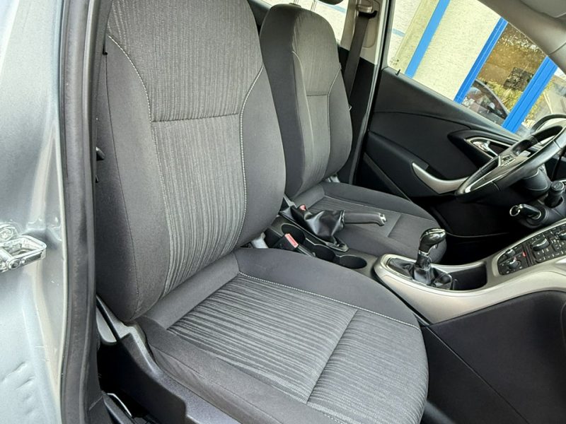 Opel Astra Opel Astra J 1.4T 2011r Klimatyzacja Serwis Alu Hatchback Zarejestrowa J (2009-2019)