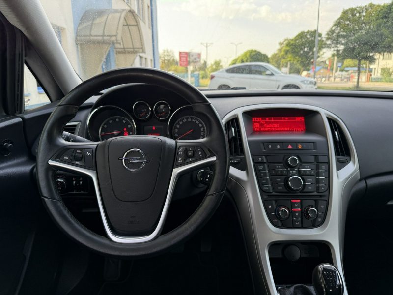 Opel Astra Opel Astra J 1.4T 2011r Klimatyzacja Serwis Alu Hatchback Zarejestrowa J (2009-2019)