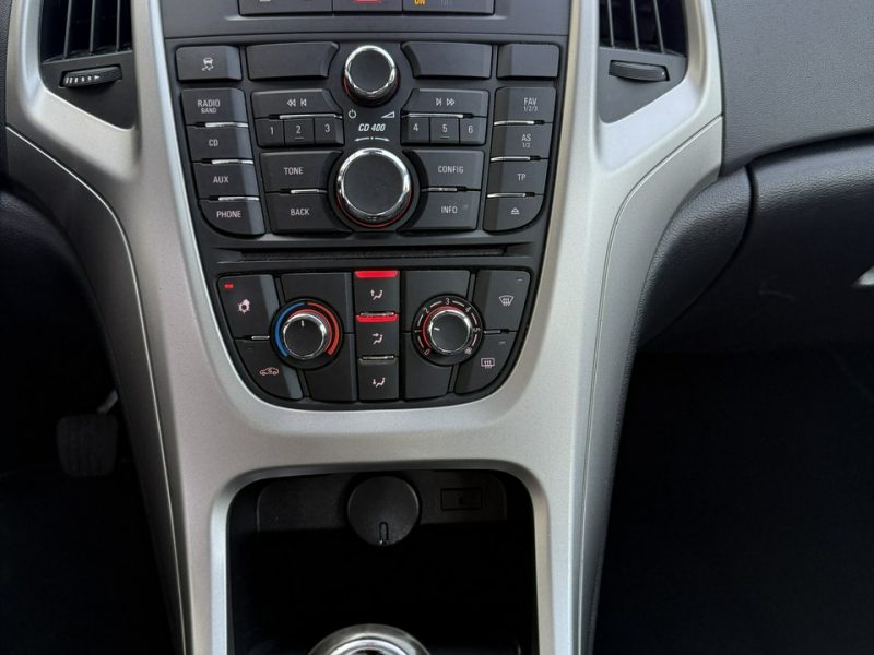 Opel Astra Opel Astra J 1.4T 2011r Klimatyzacja Serwis Alu Hatchback Zarejestrowa J (2009-2019)