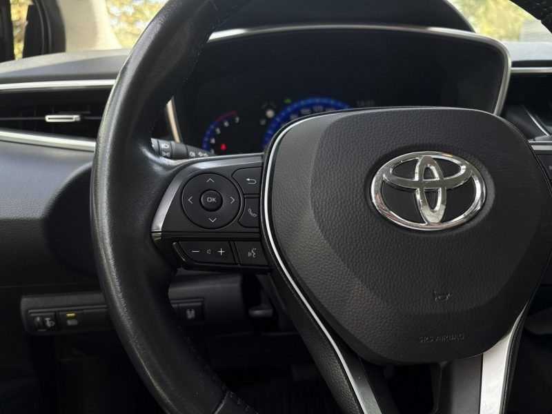 Toyota Corolla 1.8 Hybrid COMFORT TECH, salon Polska, gwarancja, FV23% Seria E16 (2012-)