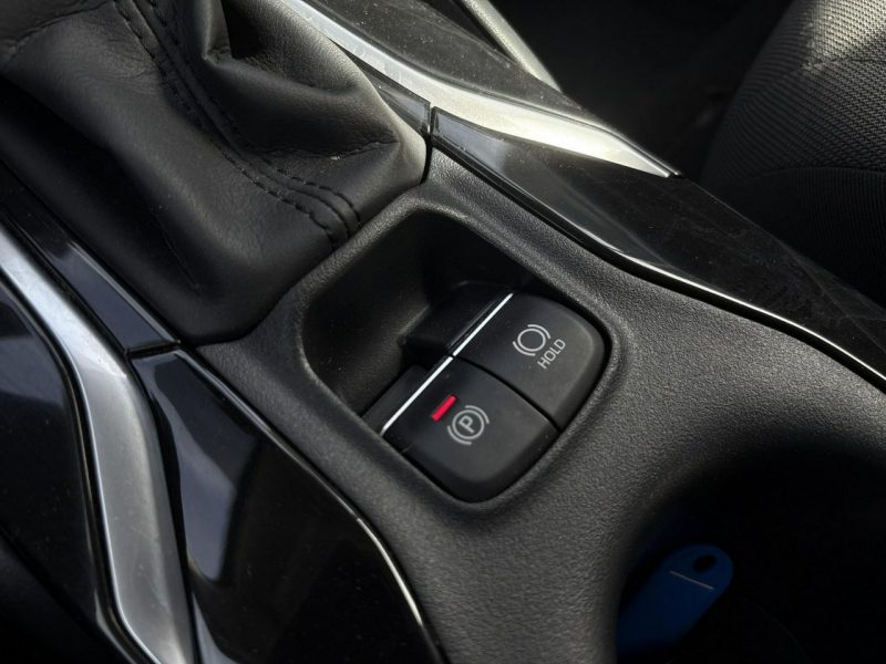 Toyota Corolla 1.8 Hybrid COMFORT TECH, salon Polska, gwarancja, FV23% Seria E16 (2012-)