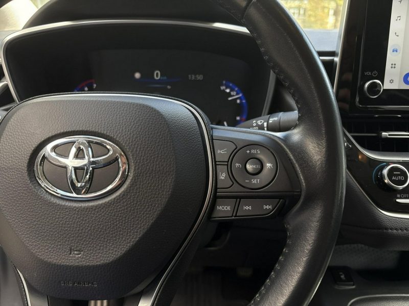 Toyota Corolla 1.8 Hybrid COMFORT TECH, salon Polska, gwarancja, FV23% Seria E16 (2012-)