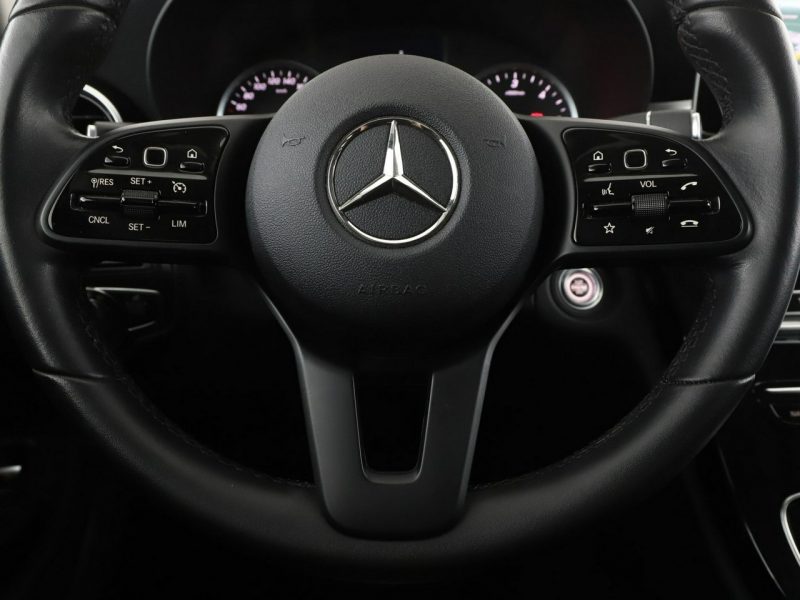 Mercedes C 220 Avantgarde automat 194KM navi grzane fotele kamera LED High Performanc W205 (2014-2021)