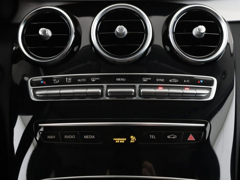 Mercedes C 220 Avantgarde automat 194KM navi grzane fotele kamera LED High Performanc W205 (2014-2021)