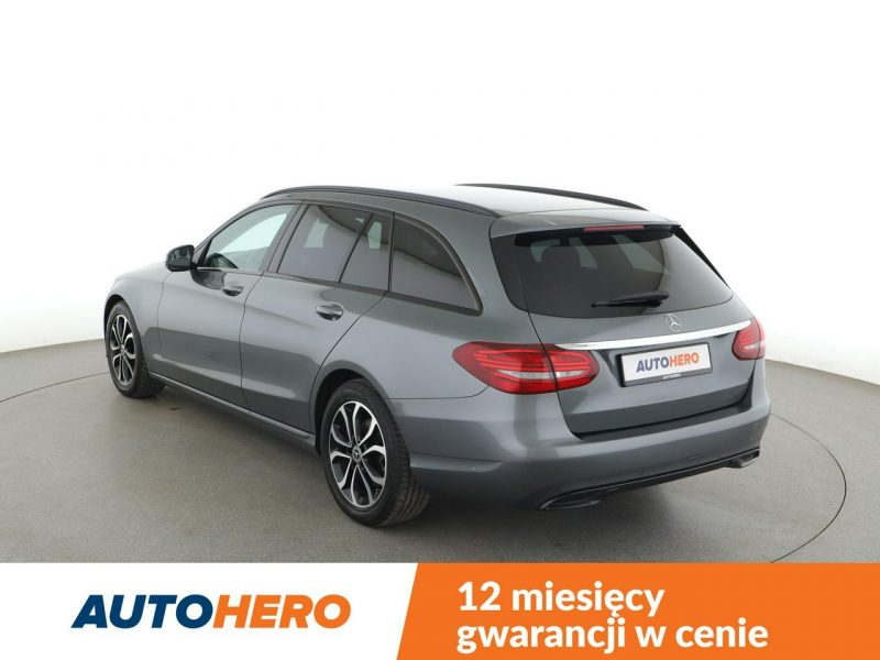 Mercedes C 220 Avantgarde automat 194KM navi grzane fotele kamera LED High Performanc W205 (2014-2021)